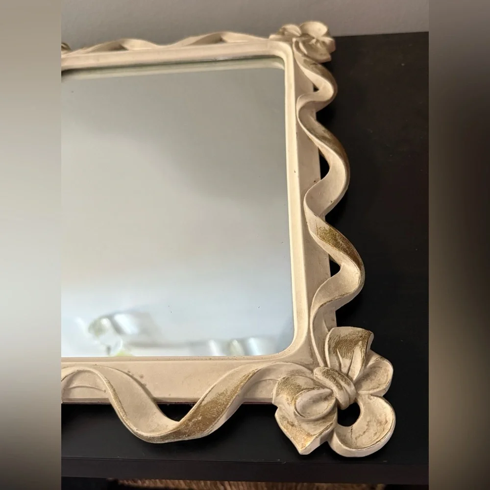 Vintage Syroco MCM Hollywood Regency Gilded Mirror Bow Corner Accents
